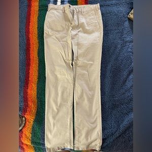 Men’s Uniqlo Slim Fit Khaki Pants Size: 32x34